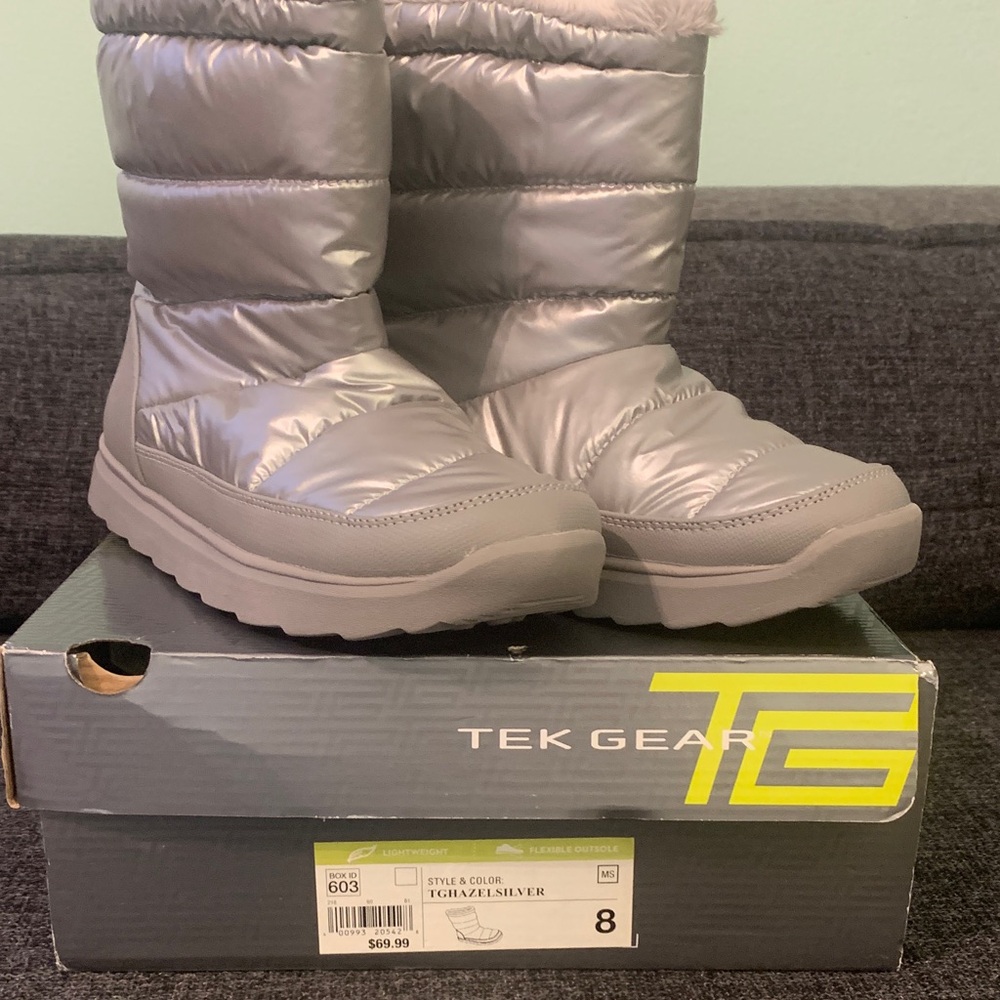 Tek Gear Women’s Gray Snow Boots